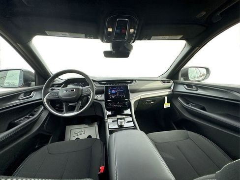 New 2026 Jeep Grand Cherokee L 4WD image 23