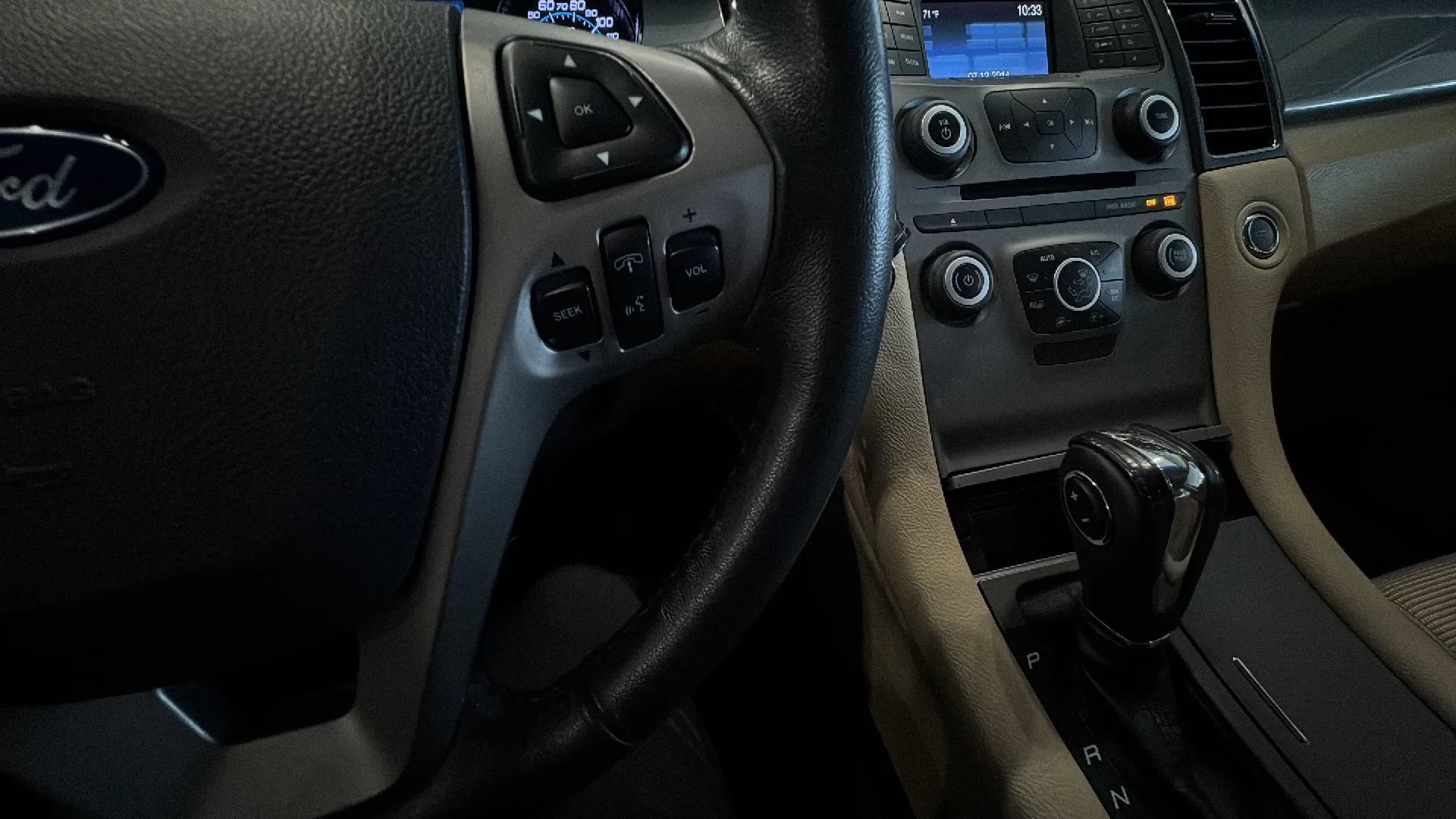 Used 2016 Ford Taurus SEL FWD image 33
