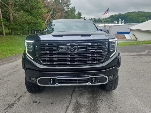 Used 2023 GMC Sierra 1500 Denali Ultimate AWD/4WD image 9