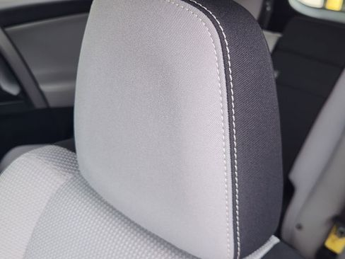 Used 2018 Toyota RAV4 XLE w/ Convenience Package image 24