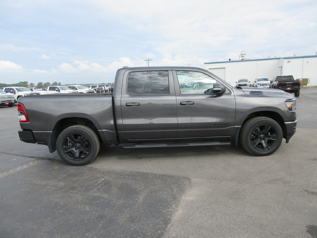 Used 2022 RAM 1500 Big Horn AWD/4WD image 5