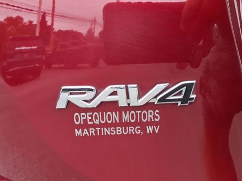 Used 2018 Toyota RAV4 Limited image 8