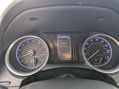 Used 2020 Toyota Camry SE w/ Blackout Package image 28