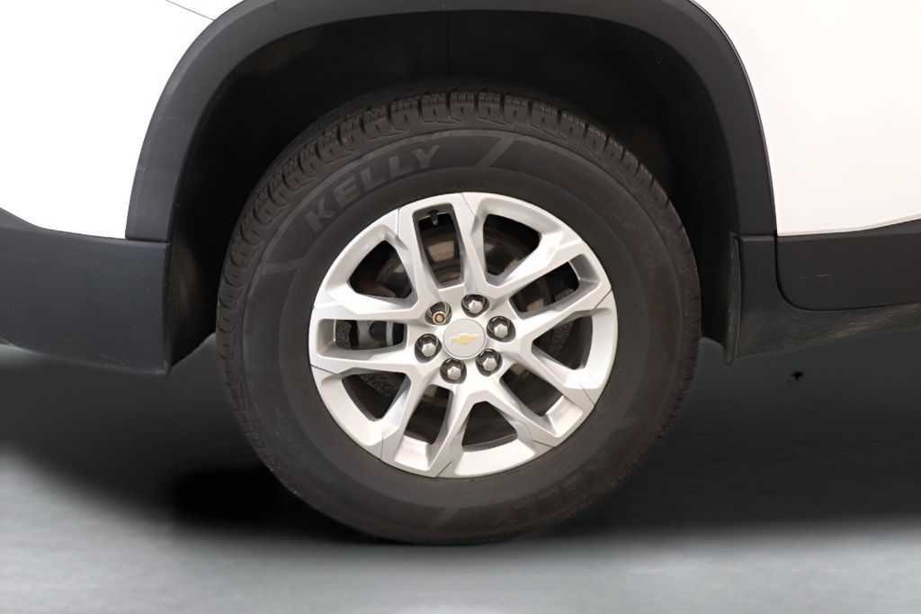 Used 2021 Chevrolet Traverse LT FWD image 36