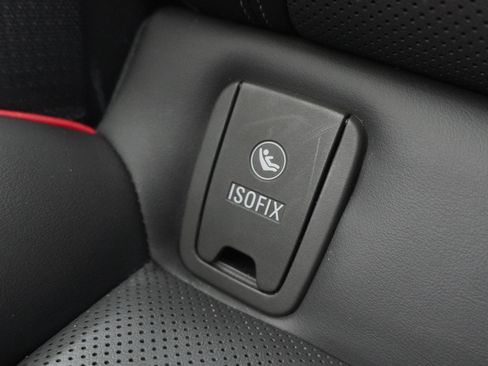 Used 2022 Buick Envision Essence w/ Sport Touring Package FWD image 28
