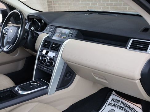 Used 2018 Land Rover Discovery Sport HSE image 26