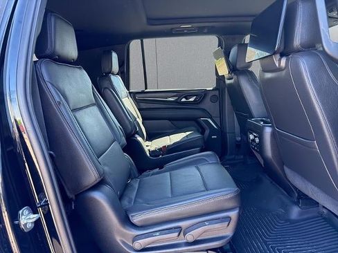 Used 2021 GMC Yukon XL Denali w/ Denali Premium Package AWD/4WD image 18