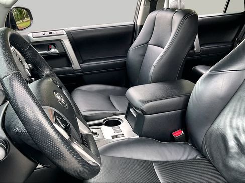 Used 2023 Toyota 4Runner Limited AWD/4WD image 8