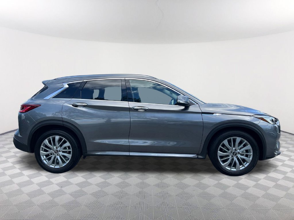 Used 2025 INFINITI QX50 Luxe AWD/4WD image 4