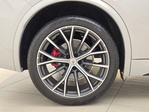 Certified 2023 Maserati Grecale Modena AWD/4WD image 7