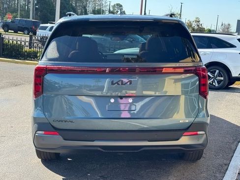 New 2026 Kia Carnival SX w/ SX Dark Edition Package FWD image 30
