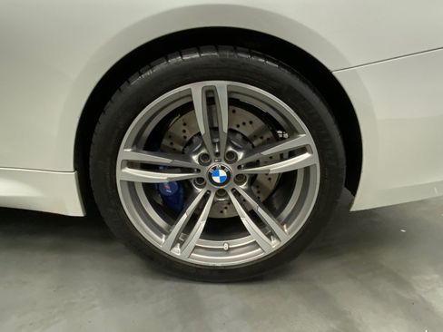 Used 2015 BMW M4 Coupe w/ Executive Package RWD image 18