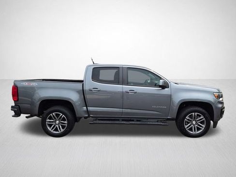 Used 2022 Chevrolet Colorado W/T w/ Custom Special Edition AWD/4WD image 11