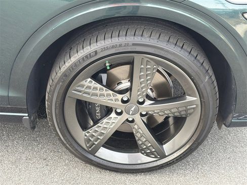 Used 2023 Genesis GV70 2.5T w/ Sport Prestige Package image 12