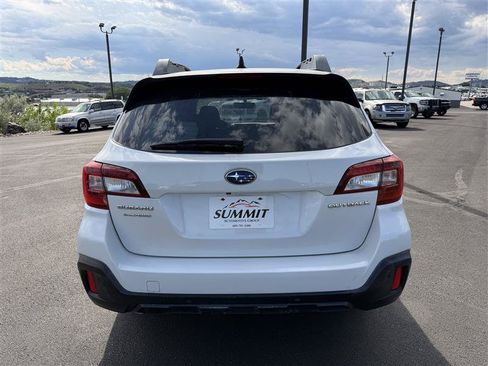 Used 2019 Subaru Outback 2.5i Limited AWD/4WD image 6