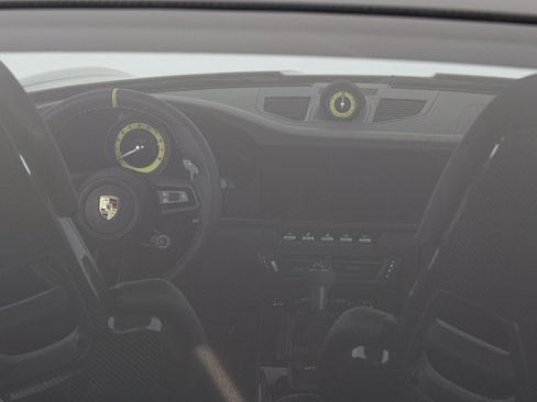 Used 2022 Porsche 911 GT3 RWD image 31