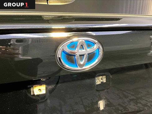 Certified 2019 Toyota RAV4 XLE image 63