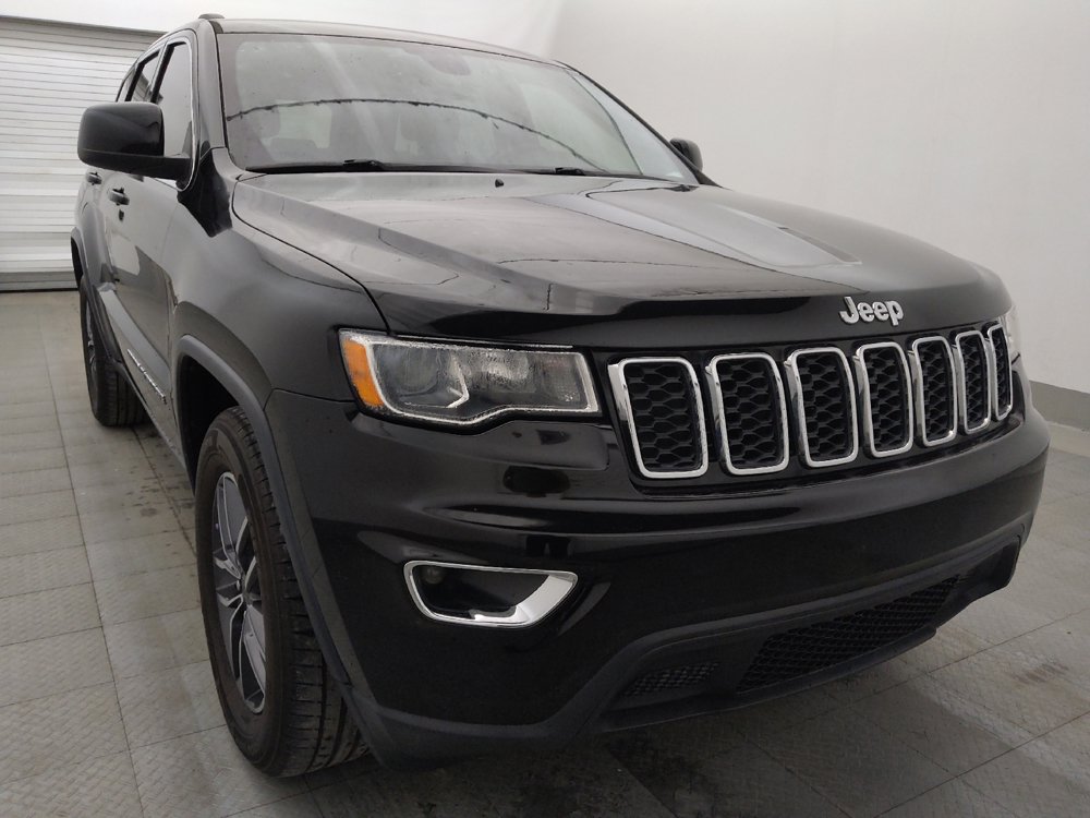 Used 2019 Jeep Grand Cherokee Laredo w/ Laredo X Package RWD image 13