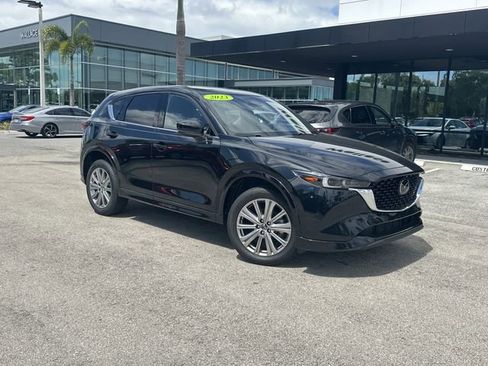 Used 2023 MAZDA CX-5 Signature AWD/4WD image 2