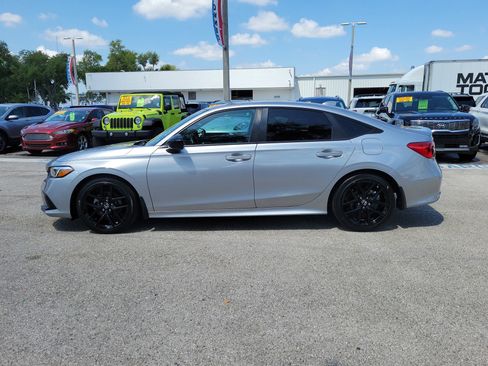 Used 2024 Honda Civic Sport image 6