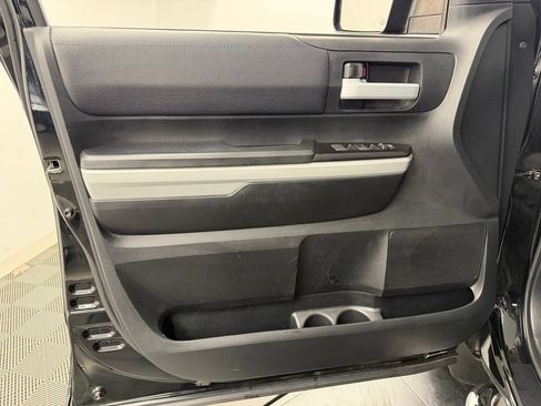 Used 2019 Toyota Tundra SR5 RWD image 19