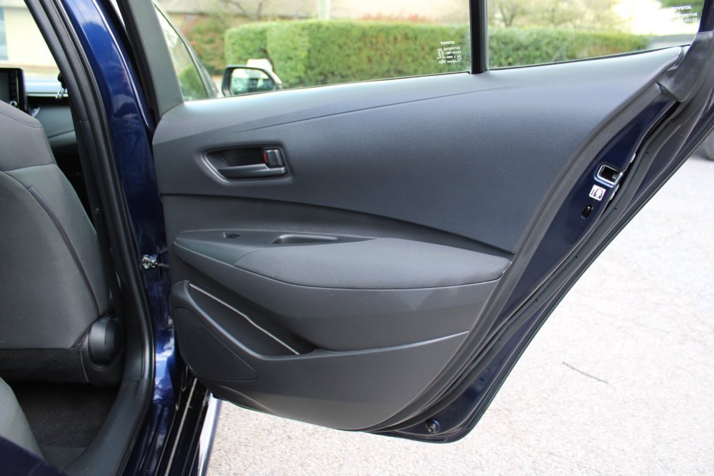 Used 2022 Toyota Corolla LE FWD image 14