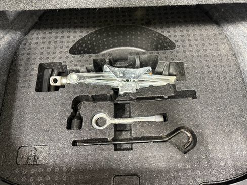 Used 2012 Acura TL Sedan 4D image 38