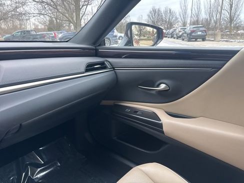 Used 2019 Lexus ES 350 image 29
