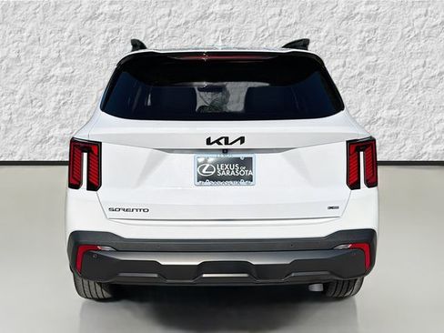 Used 2024 Kia Sorento SX AWD/4WD image 4