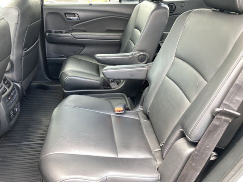 Used 2022 Honda Pilot Touring image 15