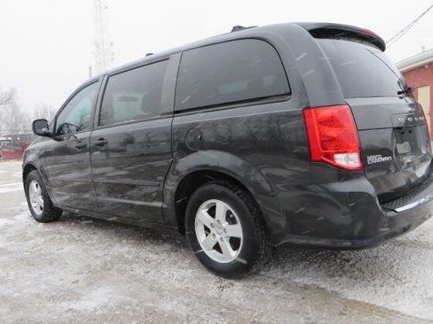 Used 2012 Dodge Grand Caravan SXT w/ Entertainment Group 1 image 3