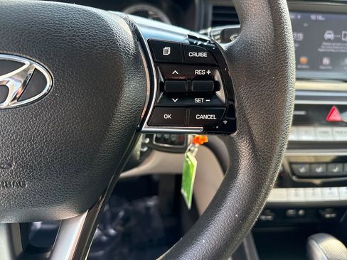 Used 2018 Hyundai Sonata SE image 17