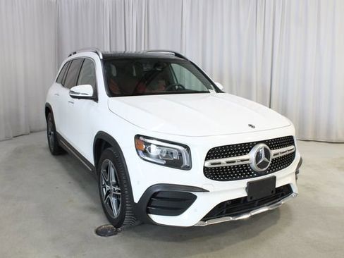 Used 2020 Mercedes-Benz GLB 250 GLB 250 image 38