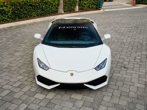 Used 2016 Lamborghini Huracan LP 610-4 Avio image 5