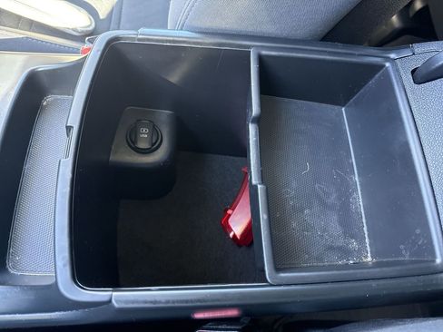 Used 2016 Kia Sorento LX image 33