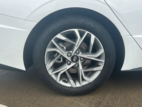 Certified 2023 Hyundai Sonata SEL FWD image 16