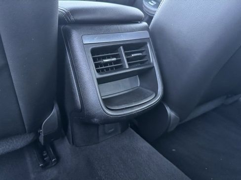 Used 2017 Chevrolet Impala LT image 6