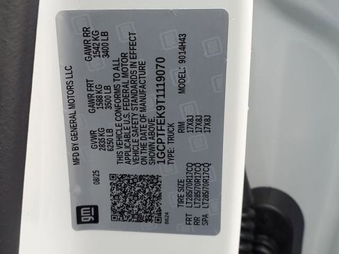 New 2026 Chevrolet Colorado ZR2 w/ Technology Package image 32