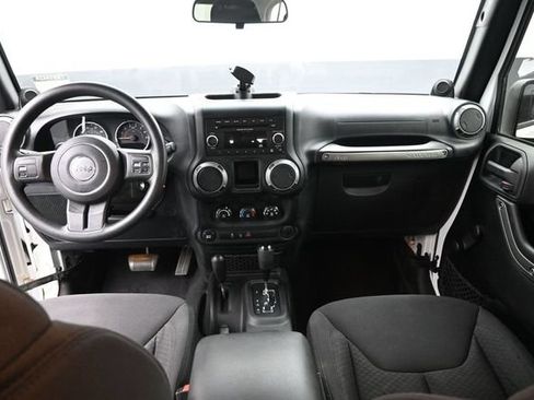 Used 2013 Jeep Wrangler Sport AWD/4WD image 13