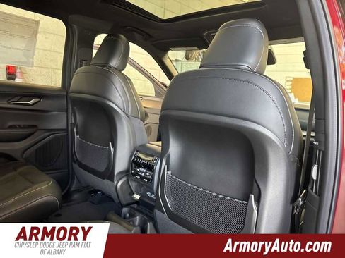 New 2025 Jeep Grand Cherokee L Altitude image 36