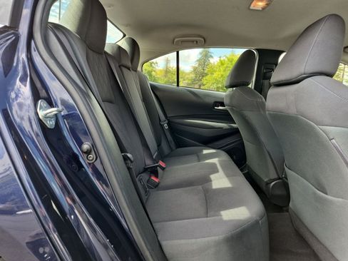 Used 2020 Toyota Corolla LE FWD image 19