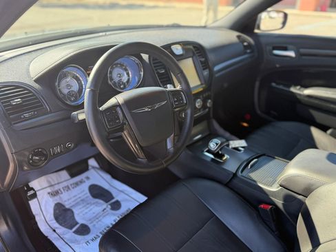 Used 2014 Chrysler 300 S image 15