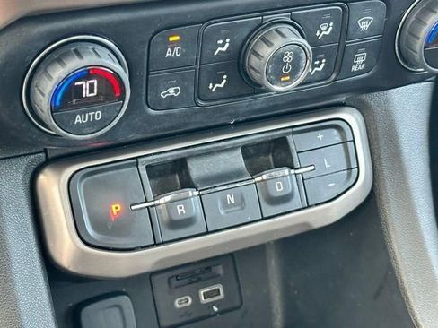 Used 2023 GMC Acadia Denali w/ Denali Ultimate Package image 21