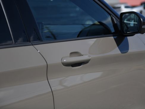 New 2026 Ford Explorer ST-Line image 5