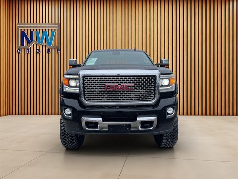 Used 2016 GMC Sierra 3500 Denali w/ Duramax Plus Package AWD/4WD image 31