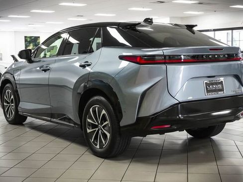 Certified 2023 Lexus RZ 450e Premium w/ Technology Package AWD/4WD image 8