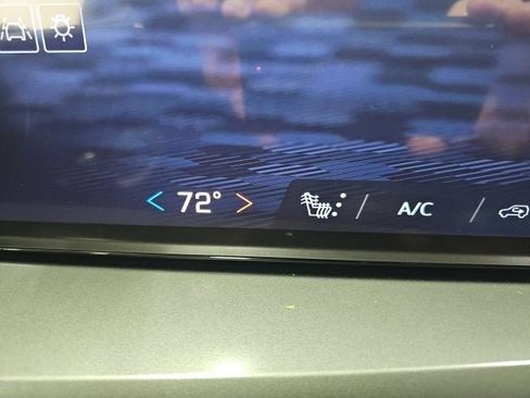 New 2026 Chevrolet Traverse LT w/ Enhanced Driving Package image 24