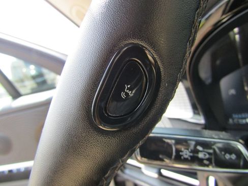 Used 2023 Lincoln Corsair AWD w/ Equipment Group 101A image 33