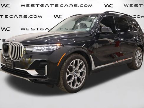 Used 2022 BMW X7 xDrive40i w/ Cold Weather Package AWD/4WD image 1
