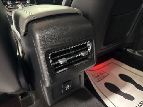 Used 2020 Lincoln Corsair Standard w/ Equipment Group 101A image 17